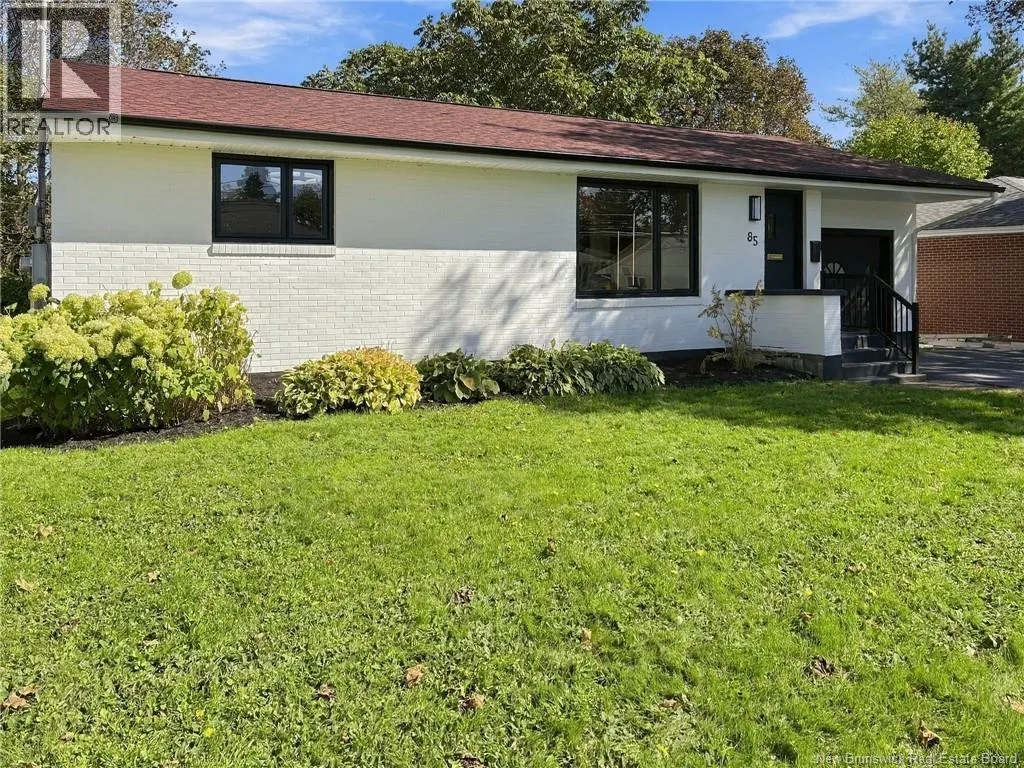 85 Mount Royal Boulevard