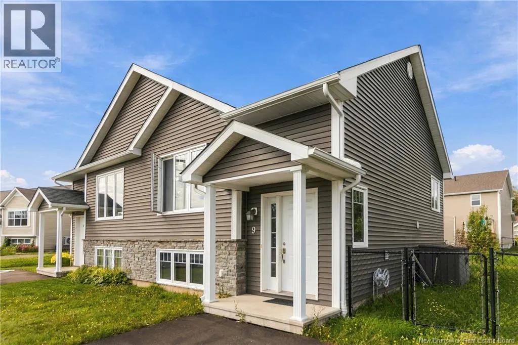 9 Forest Oak Court