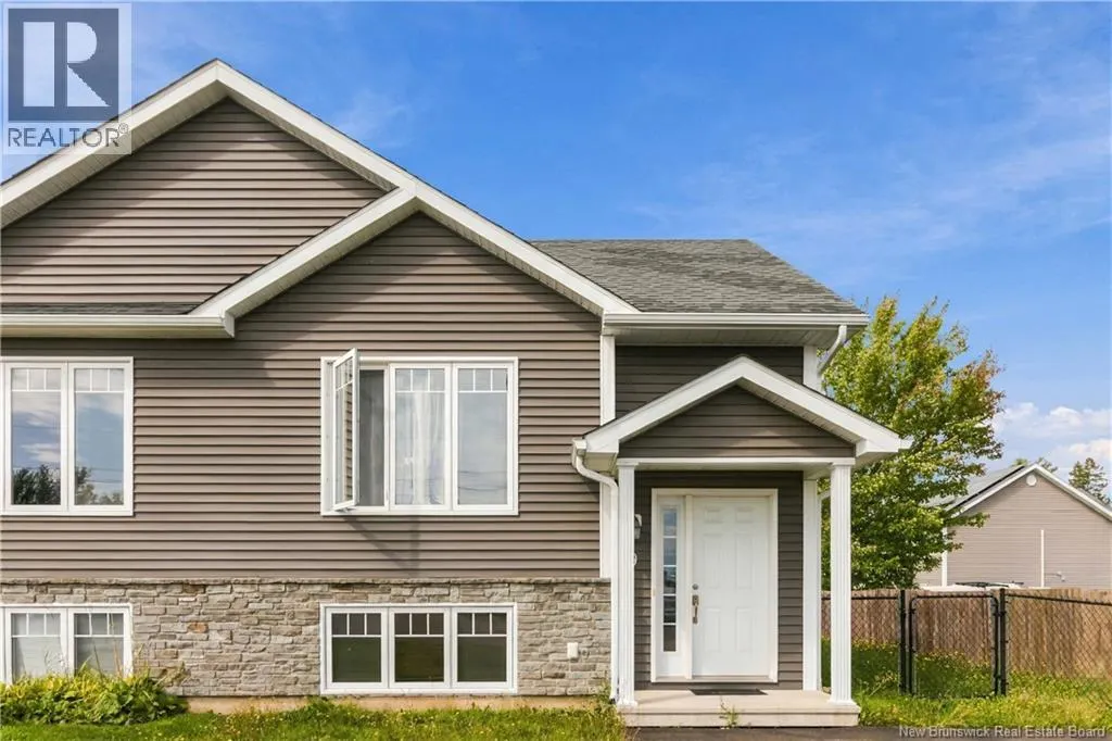 9 Forest Oak Court