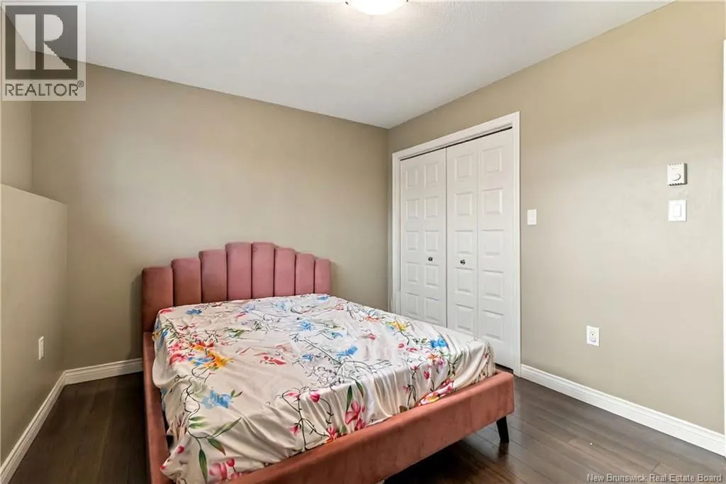 9 Forest Oak Court