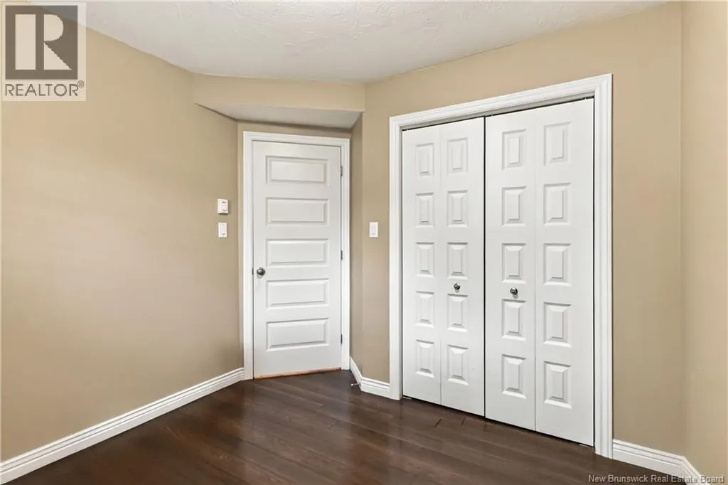 9 Forest Oak Court