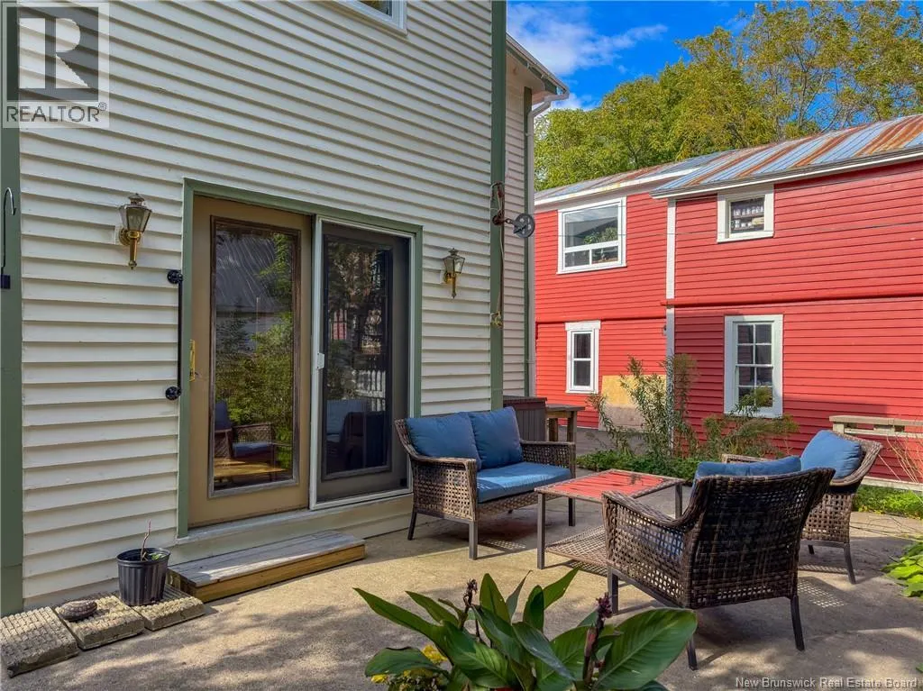 292 Saint John Street