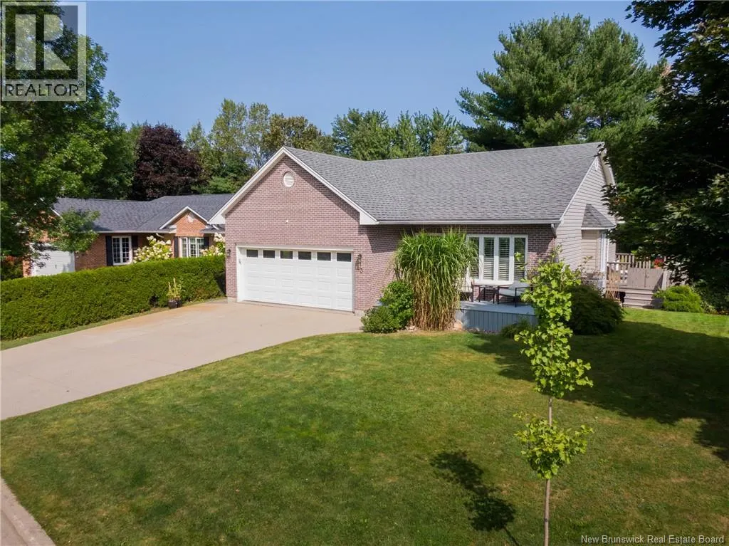 43 Ridgewell Place