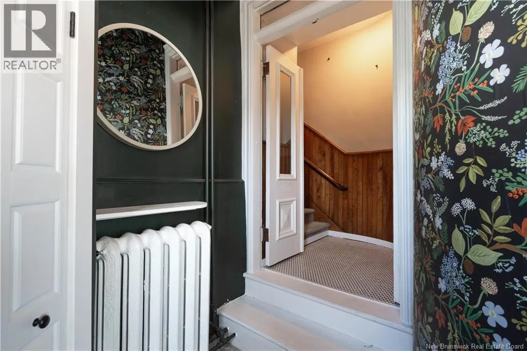 77 Mecklenburg Street