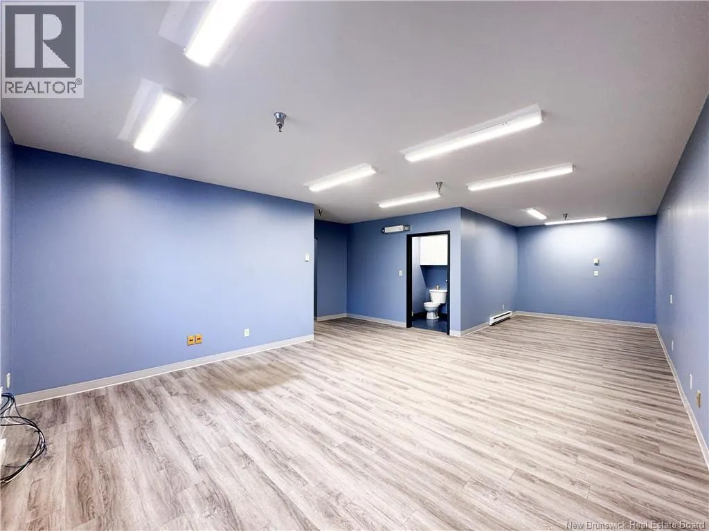 222 Edinburgh Drive Unit# 200