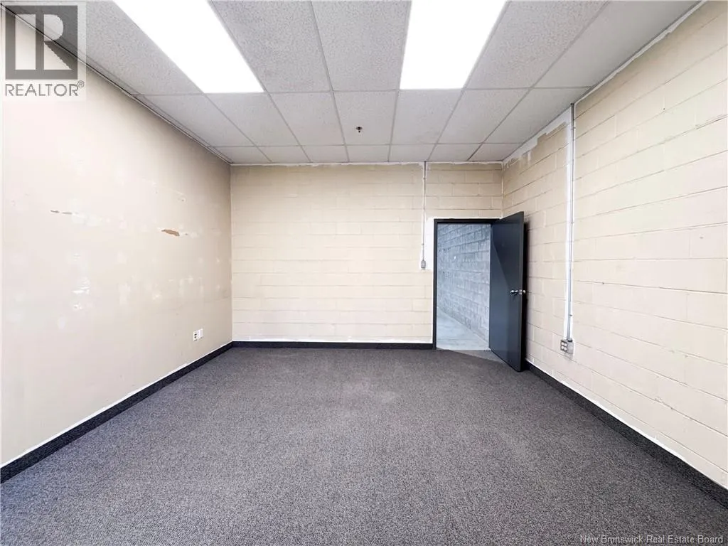 222 Edinburgh Drive Unit# 200