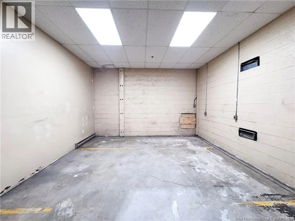 222 Edinburgh Drive Unit# 200