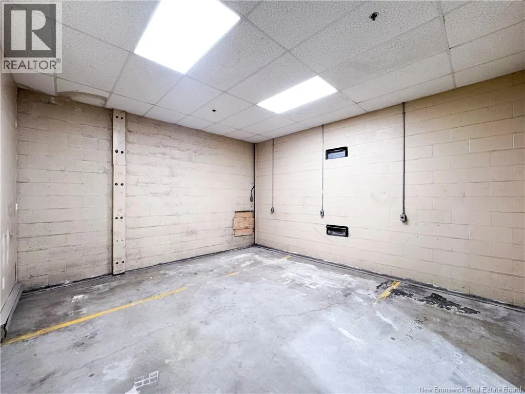 222 Edinburgh Drive Unit# 200