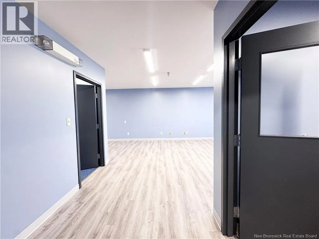 222 Edinburgh Drive Unit# 200
