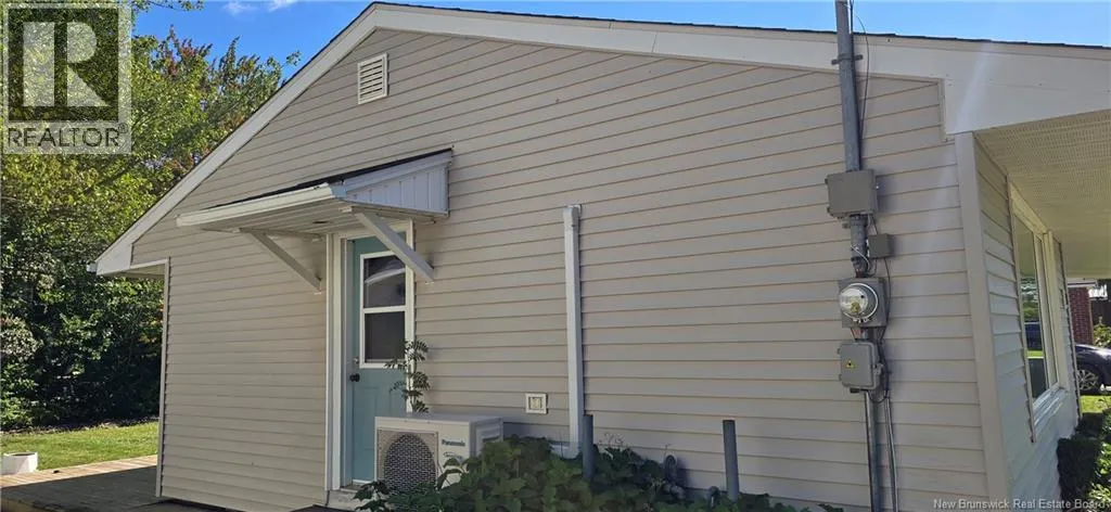 209 Dickson Boulevard