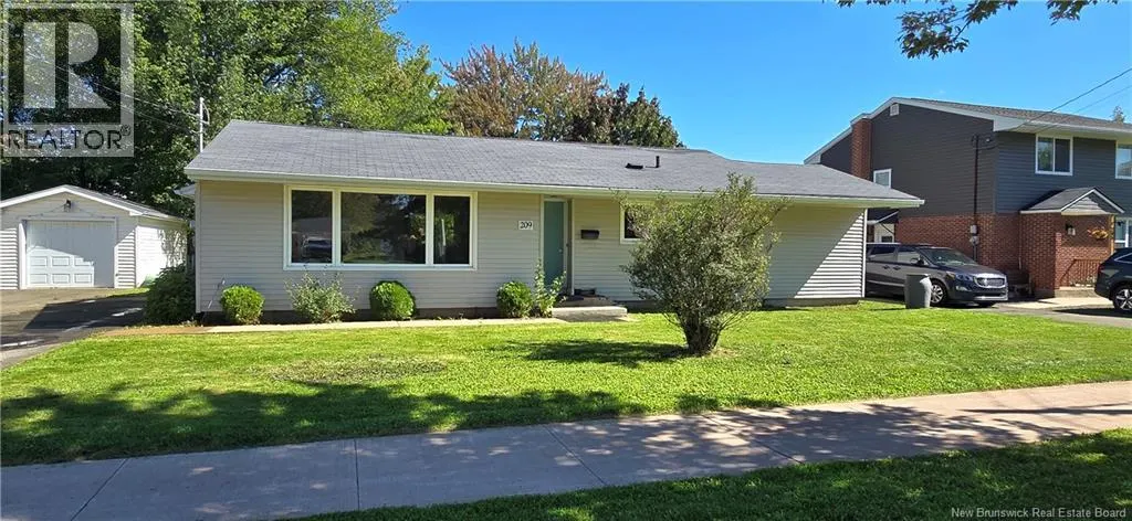 209 Dickson Boulevard