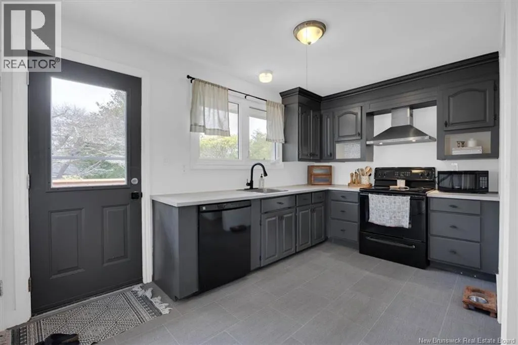 139 Champlain Drive
