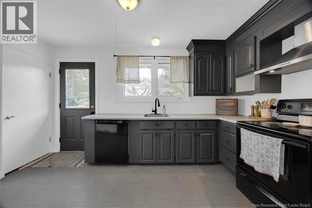 139 Champlain Drive