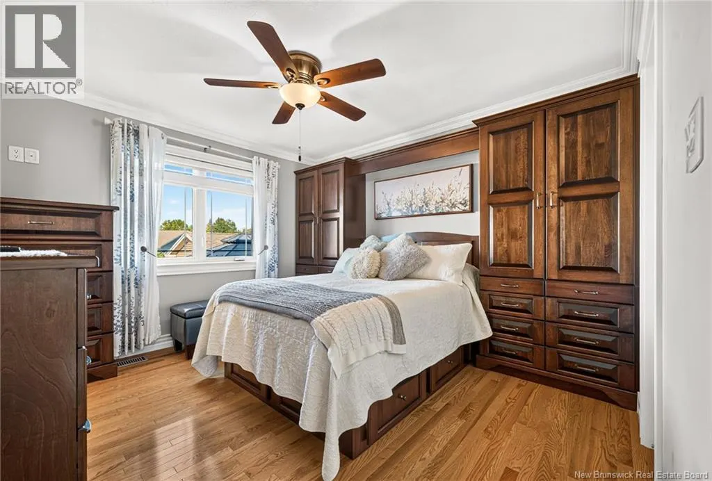 77 Crawford
