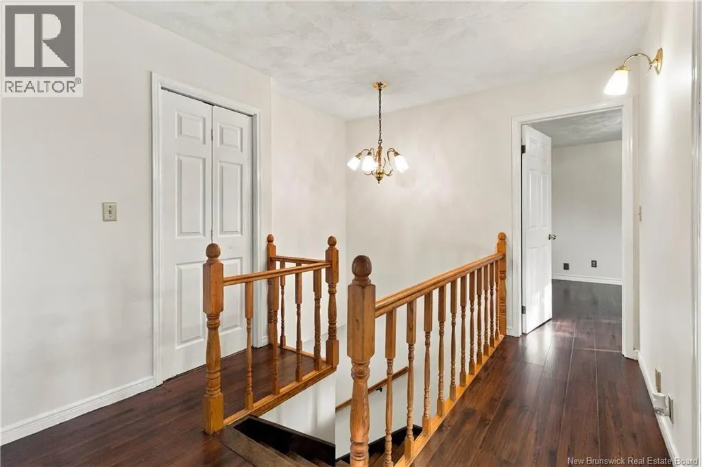 44 West Avenue