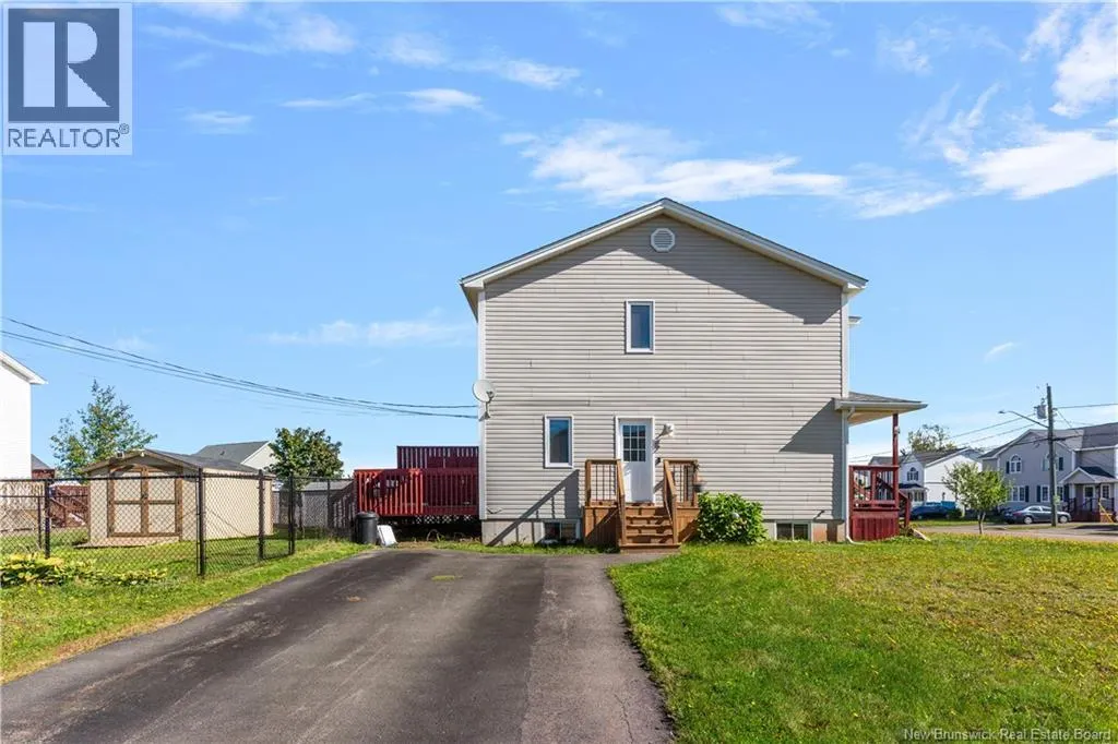 77 Stoneham Drive