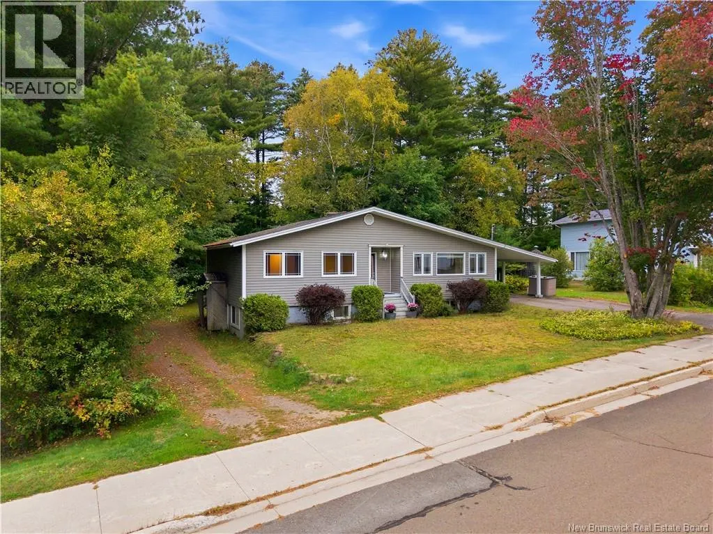 40 DeWitt Acres