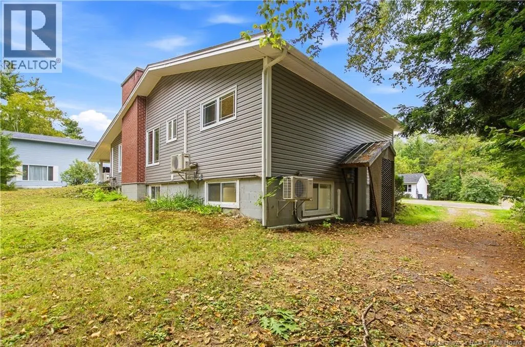 40 DeWitt Acres