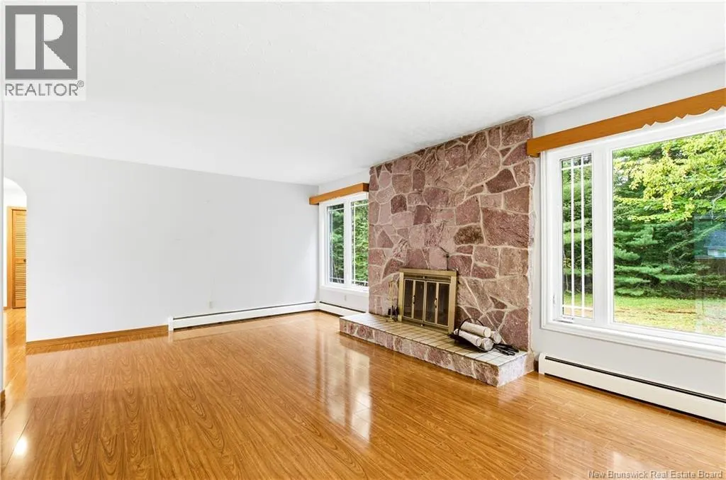 40 DeWitt Acres