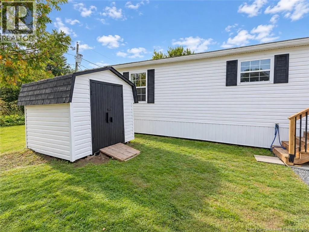 13 Wood Avenue