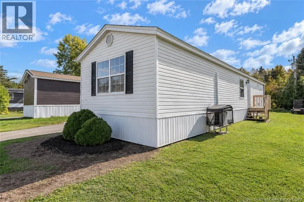 13 Wood Avenue
