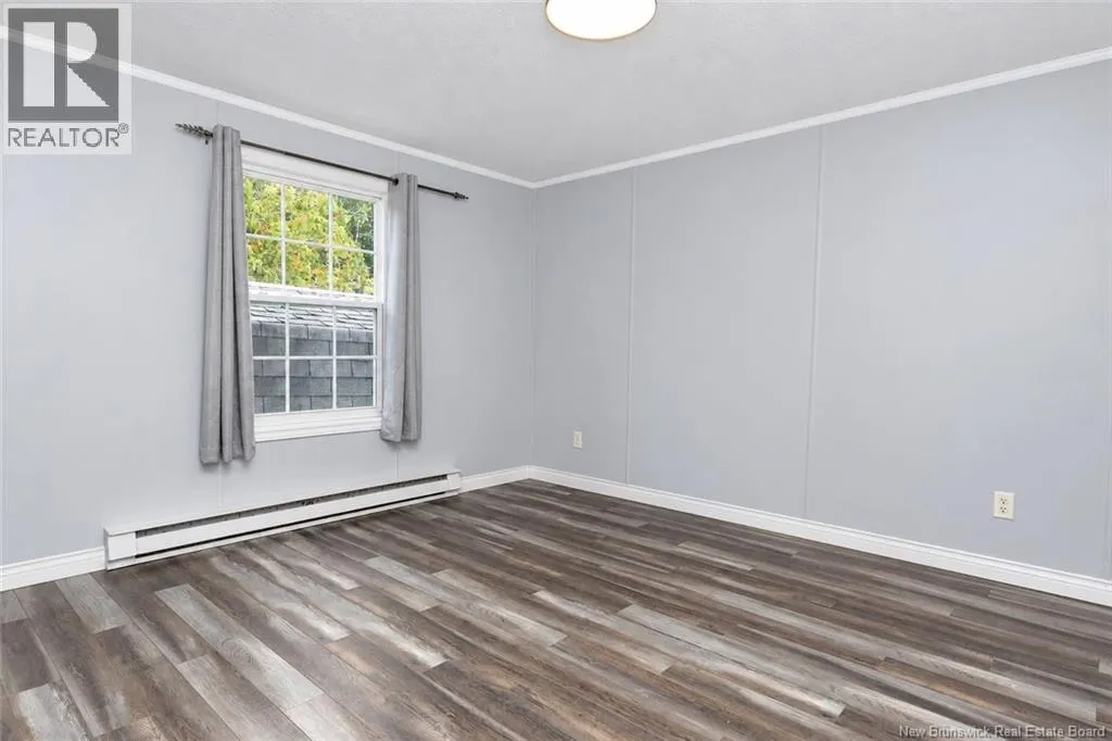 13 Wood Avenue