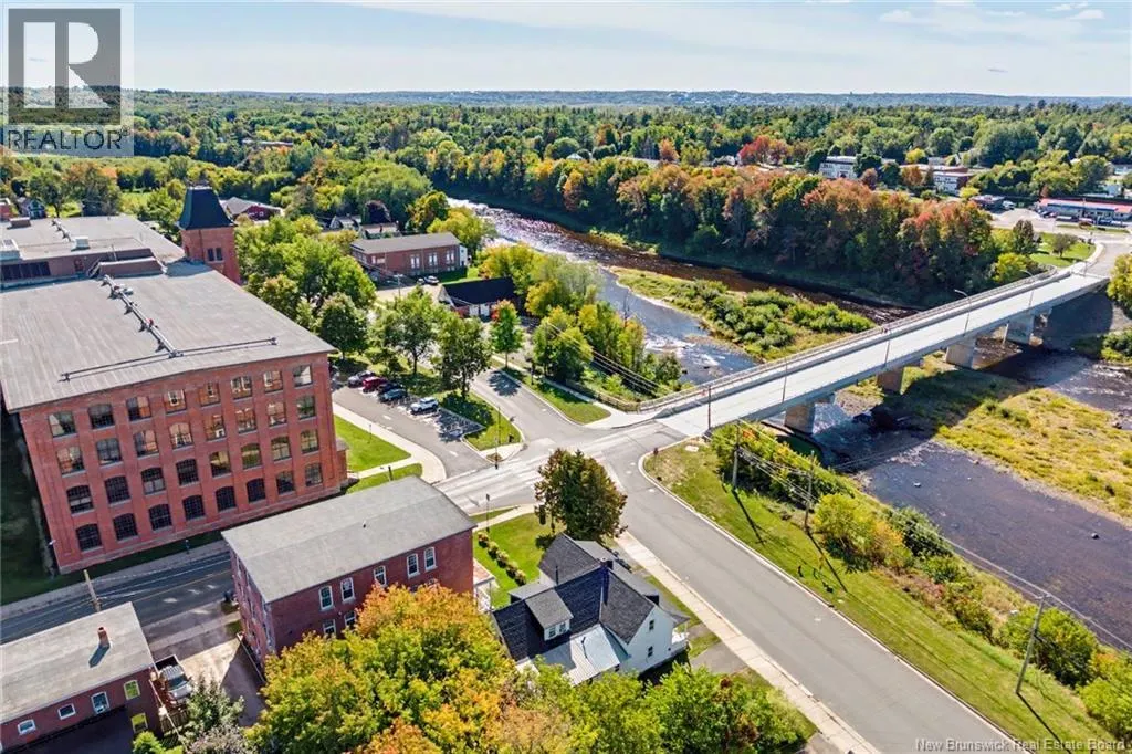 2 River Street