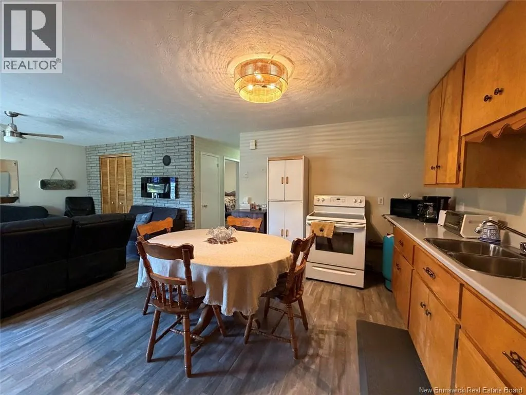 198 Riviere Madawaska Road