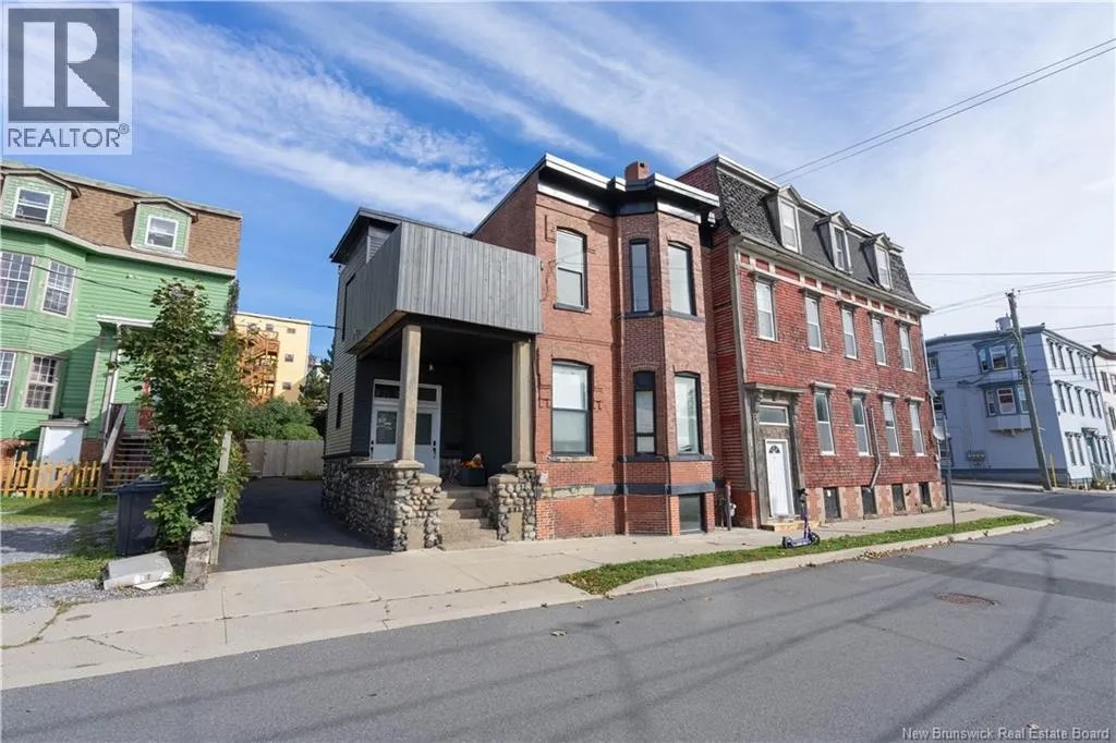 77 Mecklenburg Street