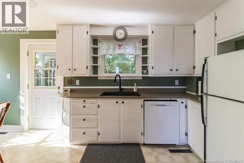 1024 Lorneville Road