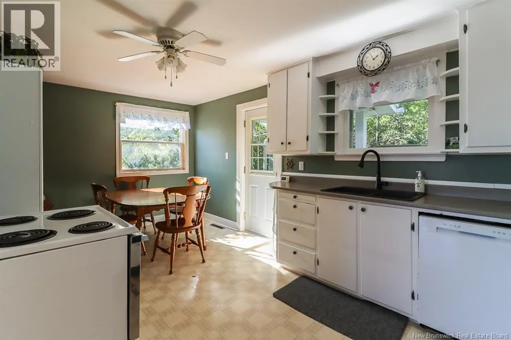 1024 Lorneville Road