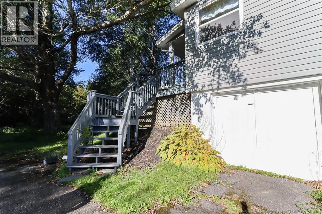 1024 Lorneville Road