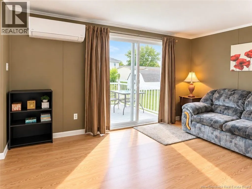 8 Tait Crescent