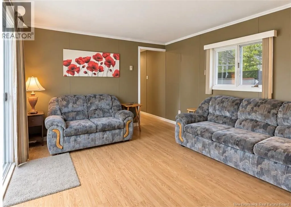 8 Tait Crescent