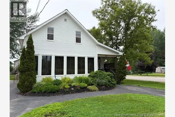 220 Maple Avenue