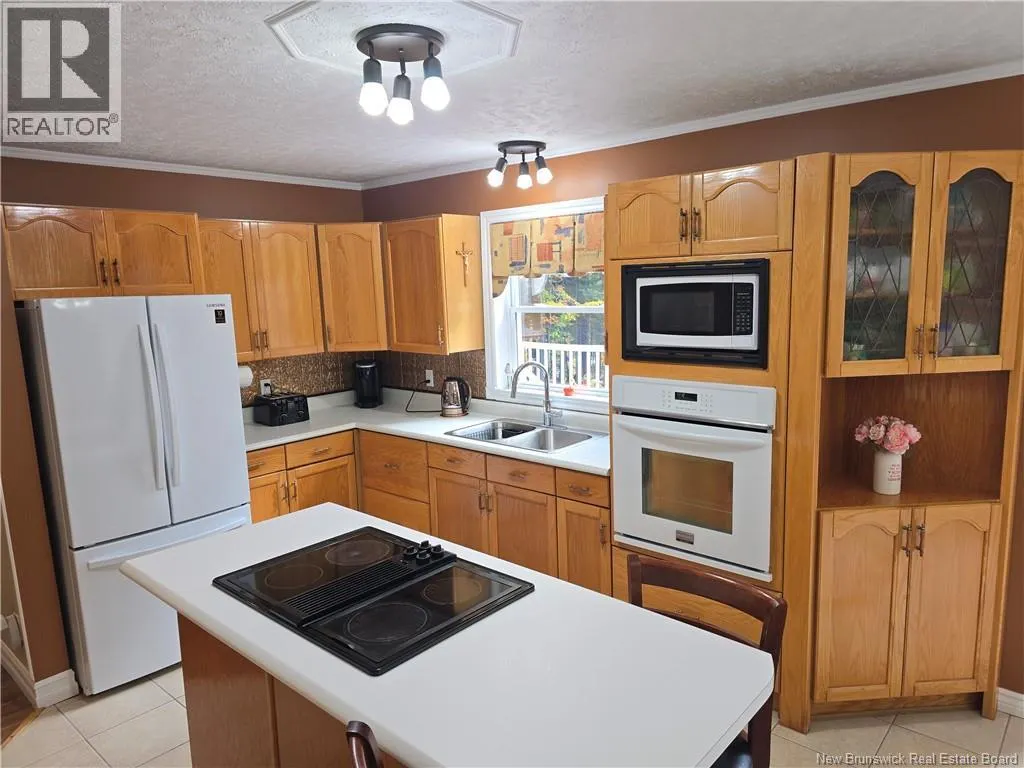 2737 Middle River Rd