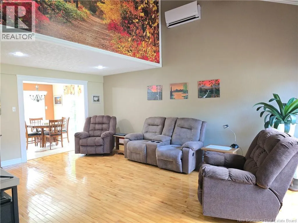 2737 Middle River Rd