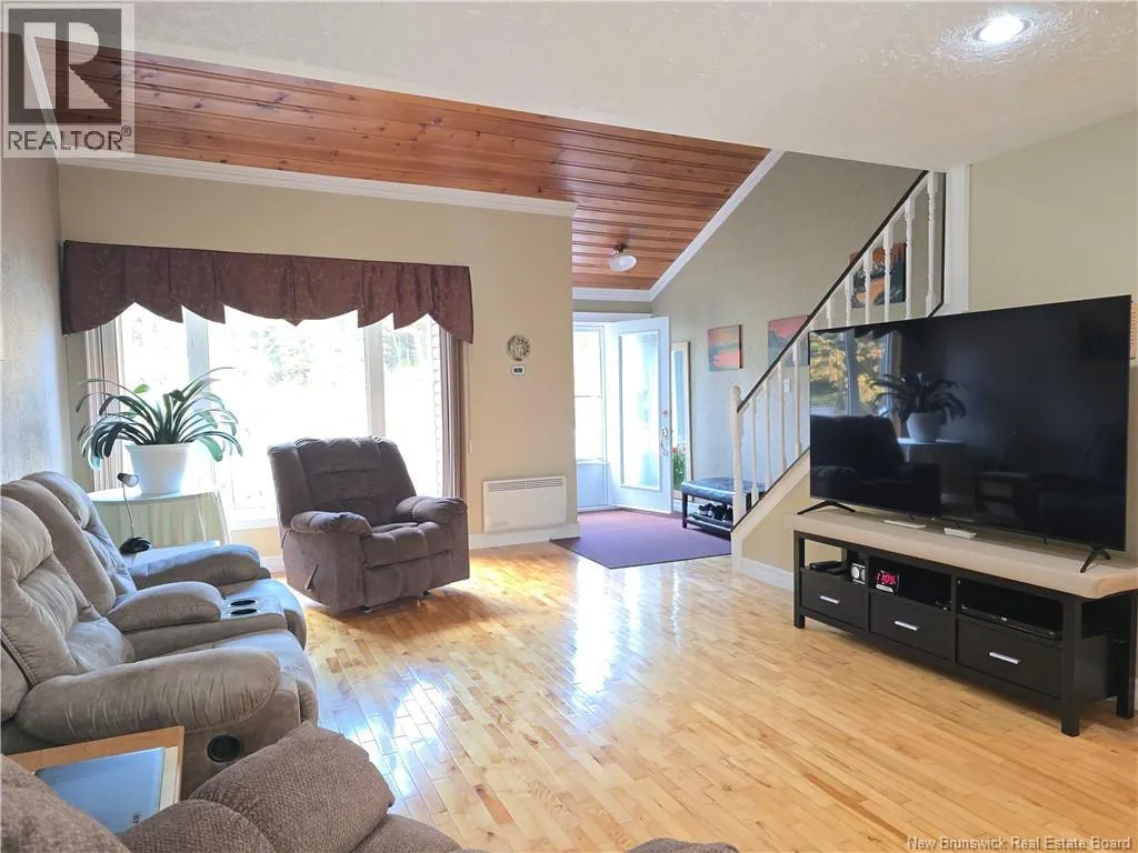 2737 Middle River Rd