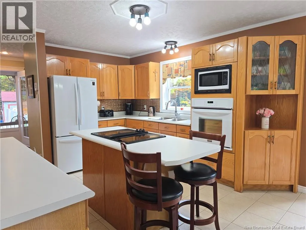 2737 Middle River Rd