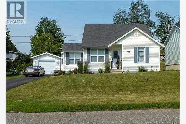 121 Creighton Street South