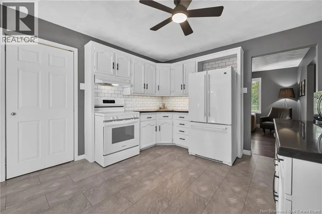 9 Magellan Drive