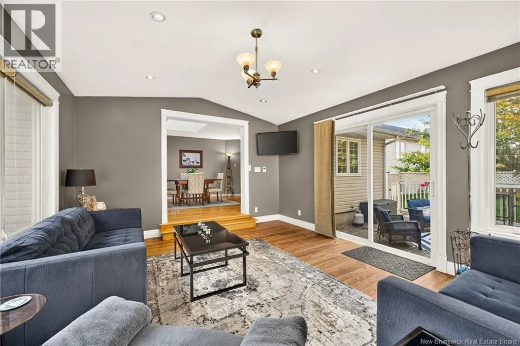 321 Twin Oaks Drive