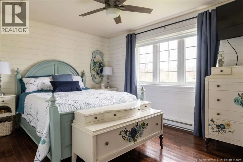 16 Spence's Beach Road