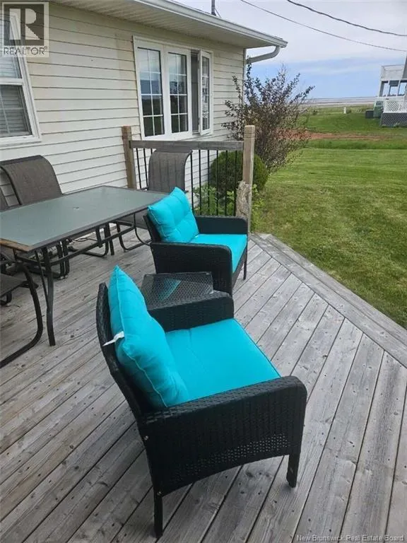 16 Spence's Beach Road