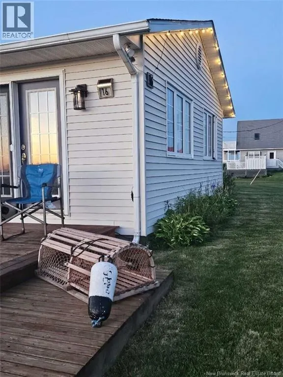 16 Spence's Beach Road