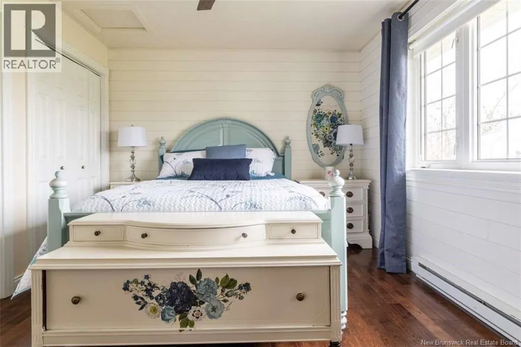 16 Spence's Beach Road