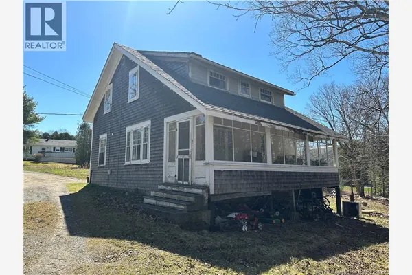 16 Clark Road