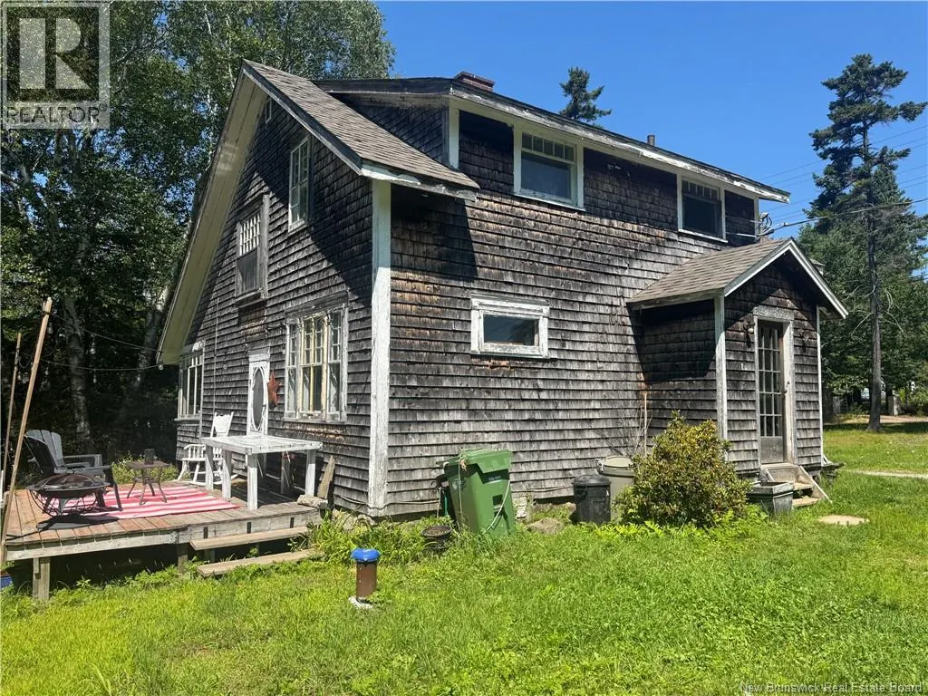 16 Clark Road