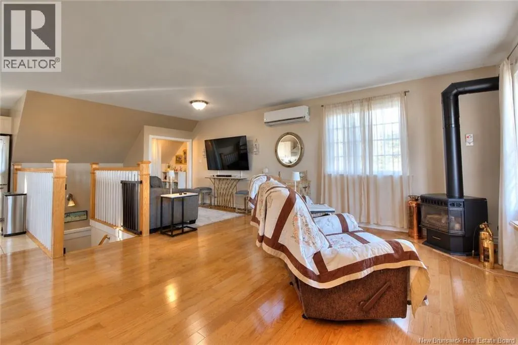 1629 Bass River Point