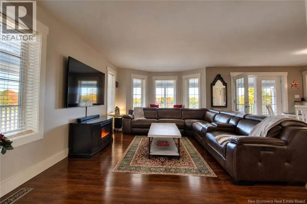1629 Bass River Point